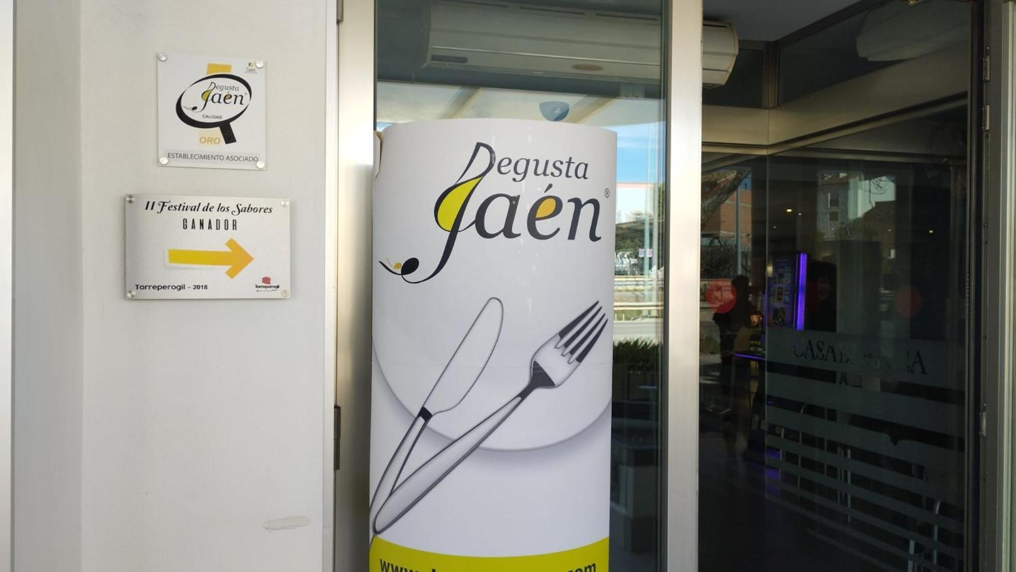 Pension Restaurante Casablanca Torreperogil Bagian luar foto
